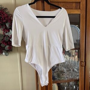 SHEIN Elegant White V-Neck Bodysuit